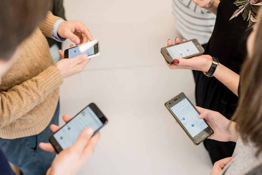 Projekt DeepWrite: Mit KI besser schreiben und argumentieren in Jura und Wirtschaft