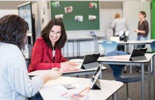 Lehrerinnen und Lehrer im Didaktischen Labor (Foto: Universität Passau)